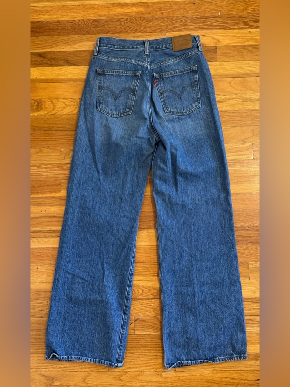 Levi’s Ribcage Wide Leg Medium Wash Size 28 - Picture 2 of 3